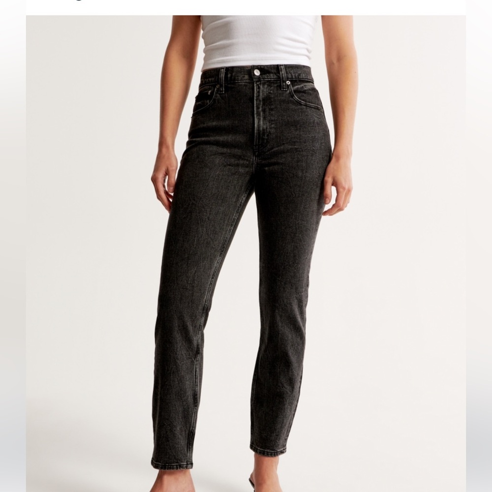 The High Rise Mom A&F Black Jeans-Curve Love